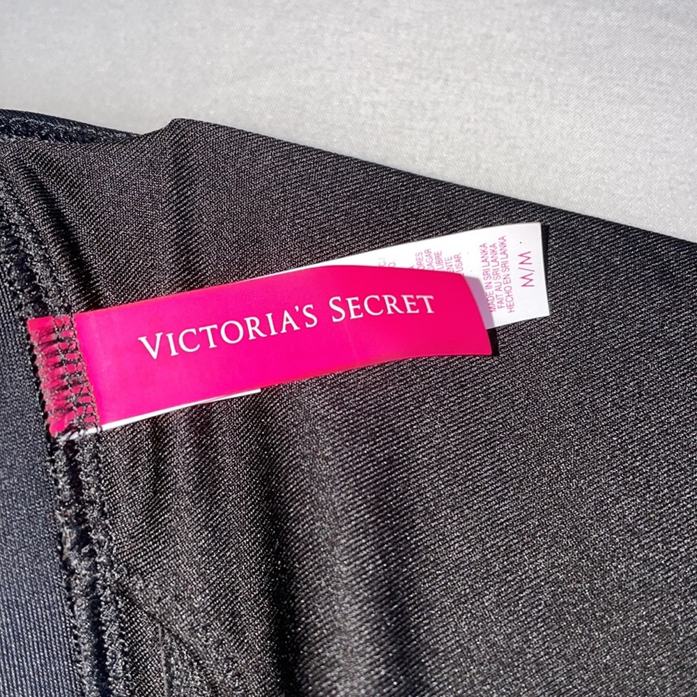 Victoria’s Secret Swim Suit Top - Picture 4 of 7